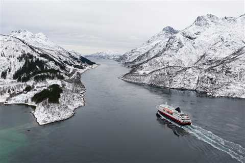 Hurtigruten to Launch Zero Emissions Ship by 2030 