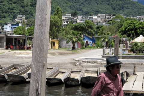 Santiago Atitlan, Guatemala: Complete Guide to the Lake’s True Metropolis
