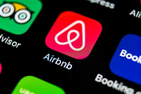 Does Booking Ukraine Airbnbs Actually Help People on the Ground?