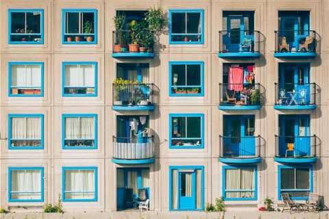 Travel Hacks: 5 Tips On How To Save Money On Renting An Apartment In A Foreign City