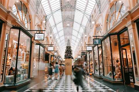 Shopping Abroad: 7 Useful Tips To Know About