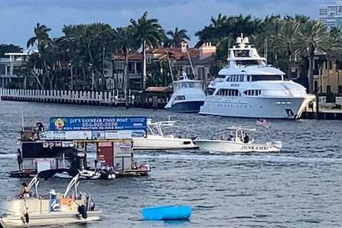 Fort Lauderdale Canals Yacht Tour and Dinner Cruise
