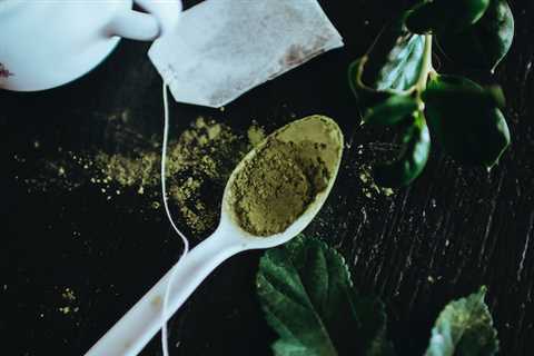 6 Reasons Why You Should Include Green Kratom On Your Next Trip