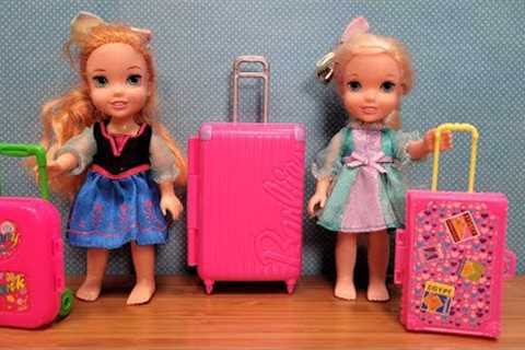 Luggage shopping ! Elsa & Anna toddlers are packing #suitcase #bags