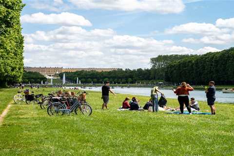 Versailles Day Trip by Bike from Paris: The Best Way to See Versailles!
