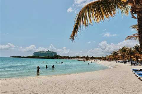 Norwegian Cruise Line’s Harvest Caye vs. Royal Caribbean’s CocoCay: Which is better?
