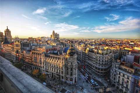 How to Choose a Study Abroad Program in Spain