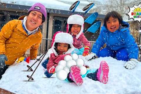 Ryan''s Family Trip playing in the Snow Hotel Tour!