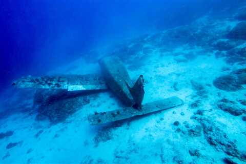 The Top Wreck Dives in Oahu, Hawaii