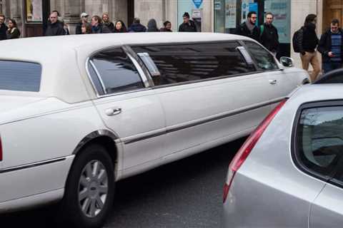 Limo Etiquette – What Is And Isn’t Okay