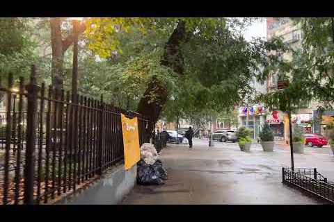 Live NYC Walking Commute: Manhattan, Going South - Rain? - Oct 6, 2023