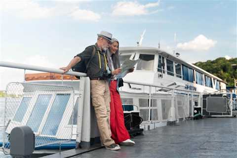 Navigating the Pontoon Boat Market: a Comprehensive Guide - Boat Hire Hub