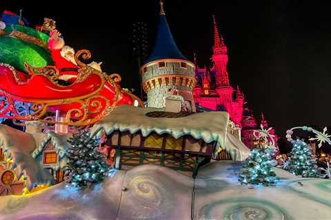 The Best Theme Parks for Festive Holiday Fun