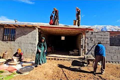 Freezing Unity: 🥶❄️Peren Family''s Triumph Over Snowstorms to Cement Nomadic Hut Roof