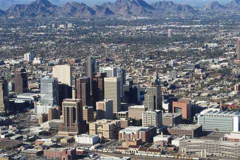 What is the Local Government Like in Maricopa County, Arizona?