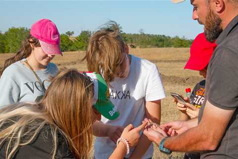 Education campaign connects young people with nature in the Danube Delta