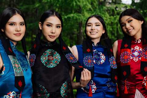 Mongolian Festive Attire: Symbols in Traditional Clothing