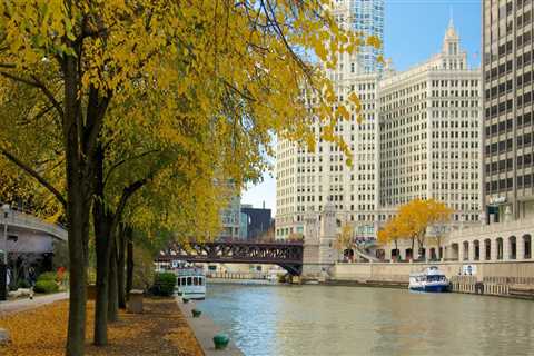 Exploring the Great Outdoors: A Guide to Tourism in Chicago, IL