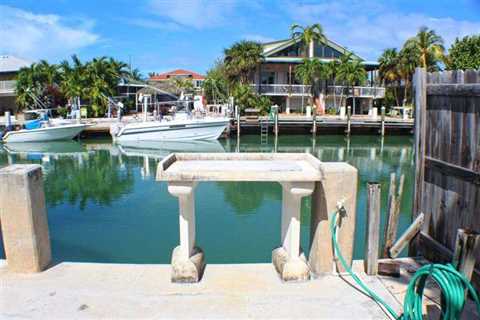 3 Bedroom On Key Colony Beach, FL - Accommodates 3 Guests - Book Now!