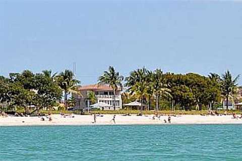 Sombrero Beach Villa - Beautiful 3 Bedroom House for Rent in Marathon, FL
