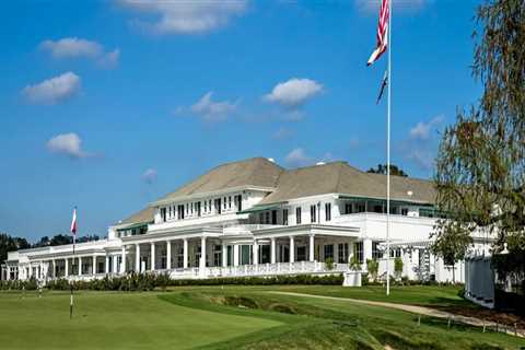 What Are the Tee Time Restrictions for Members at a Country Club in Northwest Louisiana?