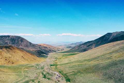 Top mountains to climb in Mongolia: A Guide to the Best Peaks for Aspiring Adventurers - Discover..