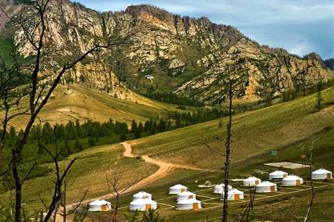 Mongolian yurts and ger camps during treks - Discover Altai