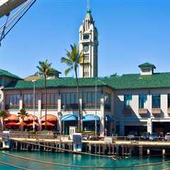 Exploring the Best Hotels near Aloha Tower Marketplace