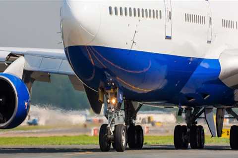 How Does Private Plane Rental Enhance Supply Chains That Use Train Shipping In Minneapolis, MN?