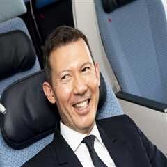 Why Airplane Moves Are Popular with Diplomats, CEOs, and Emergency Relocations