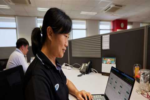 Why Some Businesses Use Airplane Freight for Office Relocations