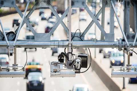 Beyond the Booth: The Evolution of Electronic Tolling in the Trucking Industry