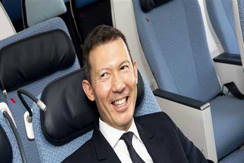 Why Airplane Moves Are Popular with Diplomats, CEOs, and Emergency Relocations