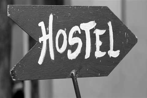 Unwind on the Sunshine Coast: A Hostel Stay That Complements Wine Tours and Coastal Adventures