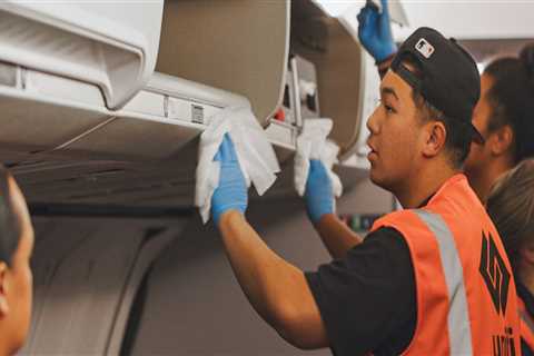 Why Moving by Airplane Is Easier With a Structured Cleanup Plan