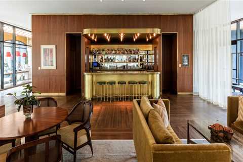 Why Lounges in Southeastern South Carolina Remain Popular Near Growing Medical and Beauty..